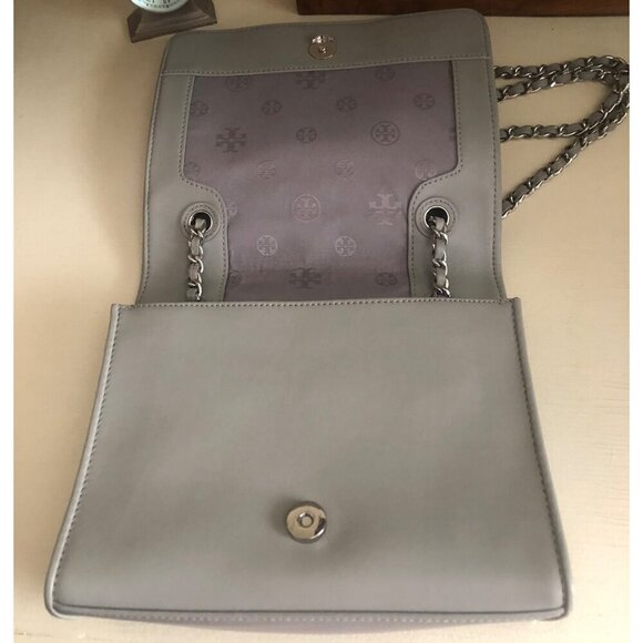 TORY BURCH Alexa Quilted Chain Shoulder Bag Silver/Grey - Picture 8 of 14